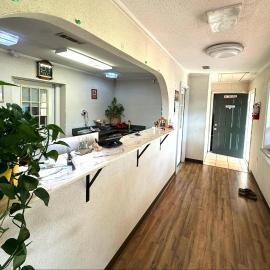 Riviera Motel Elba Near Enterprise US 84, hotel in Elba