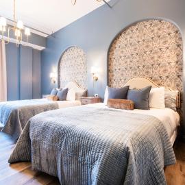 Hollyhock Suite 406