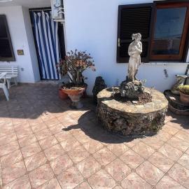 Intera casa con giardino, vista mare e montagna