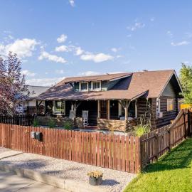 Cody में, होटल Historic 3 bedroom Cabin Downtown Cody Yellowstone