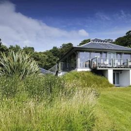 Tigh na Mara - Sleeps 4 Sea Views & Pet Friendly