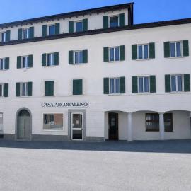 Casa Arcobaleno, hotel v destinácii Airolo
