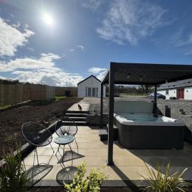 The Bleach Green Cottage، فندق في Drumahoe