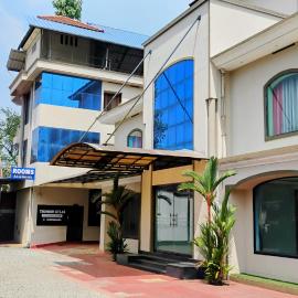 Thomson Kylas Rooms, hotel in Ettumānūr