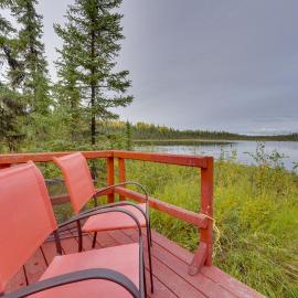 3-Cabin Base w/ Lake Access: Dogs Welcome!, hotel in Soldotna