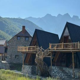 Bujtina Kukaj Guest House Kukaj, отель в городе Валбона