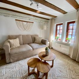 FACHWERKZEIT - Altstadt, WLAN, Klima, Parkplatz, Balkon, 2-4 Pers