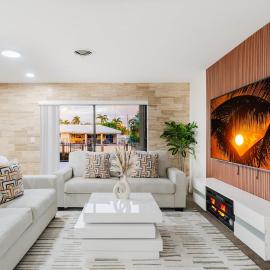 Pompano Beach Villa Waterfront with Heated Pool and Docking