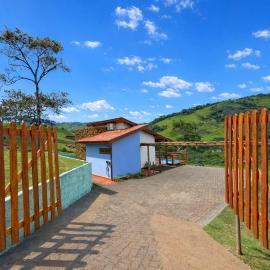 Aura dos Ipês - Chalé nas Montanhas de Gonçalves