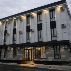 NINETY boutique hotel, hotel u gradu Yakkasaray
