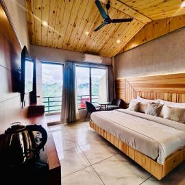 Queen Hills Resort and Hotel By Edge Group - Rooftop Restro, Balcony View