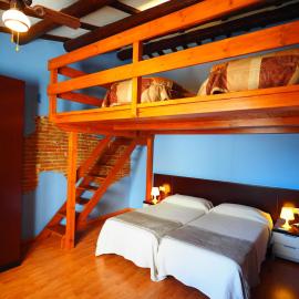 Apartaments El Jaç, hotel di Montblanc