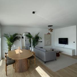 Moderne & helle Wohnung mit Parkplatz in Bettrum