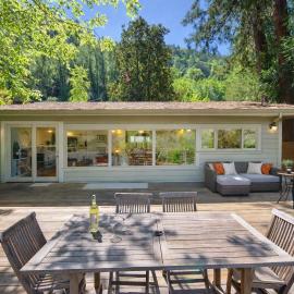 Serene Riverfront Cottage In Healdsburg Views Kayaks 1 5 Mile To Downtown