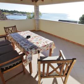 Apartments Zambratija with sea view, hotel in Zambratija