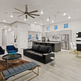 Private Franklin Hills Retreat With A Pool & Views Villa, hotel u gradu El Paso