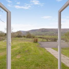 2 Bed in Llangasty oc-d39006, hotel in Llangorse