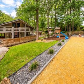 Chalet with sauna near Durbuy, hotell Barvaux’s