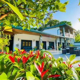 Om Hotel