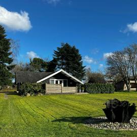 Summer House With Forest View Near Hejsager Beach