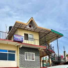 Abhi house Naddi, hotel in McLeod Ganj