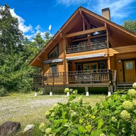 Yukiguni - Chic alpine log house