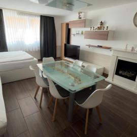 Apartment Stabel 8,1 km von Europa Park, hotelli kohteessa Kippenheim