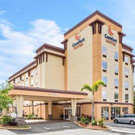 Comfort Suites Orlando Airport、オーランドのホテル