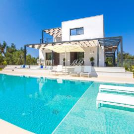 Almyra Villas、Halikounasのホテル