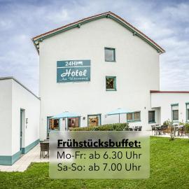 Hotel Am Wiesenweg l 24h check-in, viešbutis Hauzene