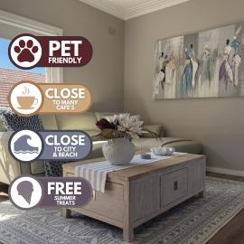Luxe Newly Renovated 2BR Unit - Pet Friendly - WALK TO BEACH, hotel in Wollongong