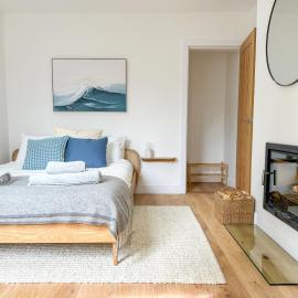 New - Luxury City Centre Apartment - Free Private Parking, hotel in Canterbury