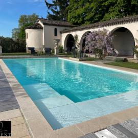 Appartement cocon de charme, Domaine Cornevent Lyon, parc & piscine, hotel u gradu Vernaison