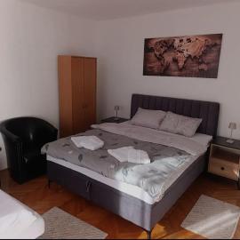 MiYo STAY, hotel a Žitkovac