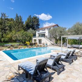 Magnifique villa au centre ville Mougins