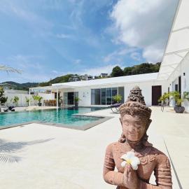 Luxury Villa with Unique Glass Pool 5BR 10 Guests, hotel in Amphoe Koh Samui