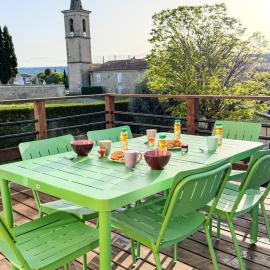 Maison rétro 80 90, 3 chambres terrasse climatisation vue Provence