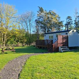 Woodpecker Shepherds Hut, hotel in Boston