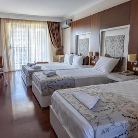 Sentinus Beach Hotel, хотел в Кушадасъ