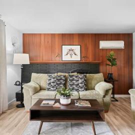 The Jasmine House - Cute & Centrally Located home