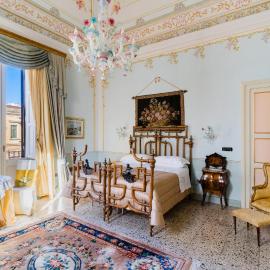 Palazzo De Castro, хотел в Squinzano