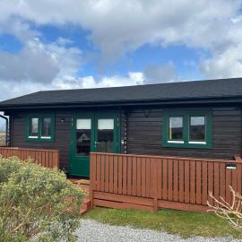 Birdsong Cabin