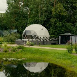 Līgo glamping, hotel u gradu Stacija Meitene