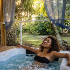 Écolodge Ti-Spa avec Jacuzzi Privé Villa Gaïa, hotel v destinaci Le Diamant