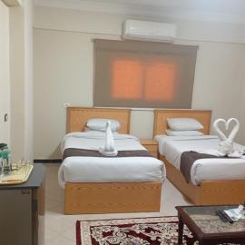 فندق شهرزاد - Shahrazad Hotel, hotel v destinaci Banī ‘Aţīyah
