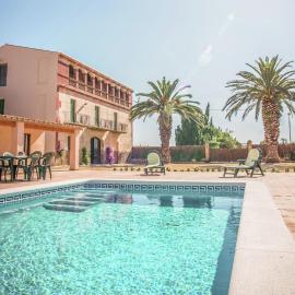 Holiday Home in St Pere Pescador with Pool