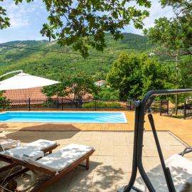 House Mirjana with pool by Villas Guide, hotel Brsečben