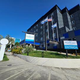 Beverly Hills: Hotel and Business, מלון בסן סלבדור