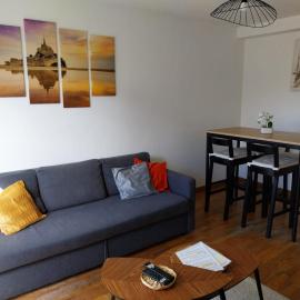 Appartement spacieux à 2 pas du Mont St-Michel, hotel in Pontorson