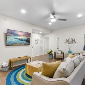 Coastal Cottage 4BR Near Ft Blis